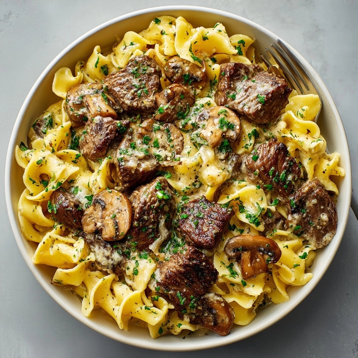 Comfort food perfection: Hearty slow cooker beef stroganoff, a flavorful, easy weeknight meal.